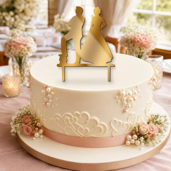 topper-na-tort-slubny-para-mloda-z-psem-na-torcie-zlote-lustro-toppery3d Topper na tort para młoda z psem 3D na wesele