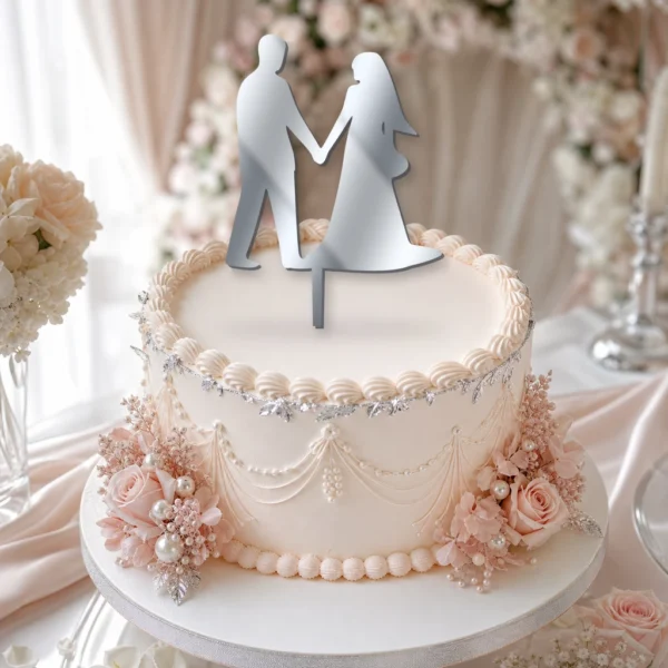 topper-na-tort-slubny-para-mloda-za-rece-na-torcie-srebrne-lustro-toppery3d Topper na tort para młoda trzymająca się za ręce 3D